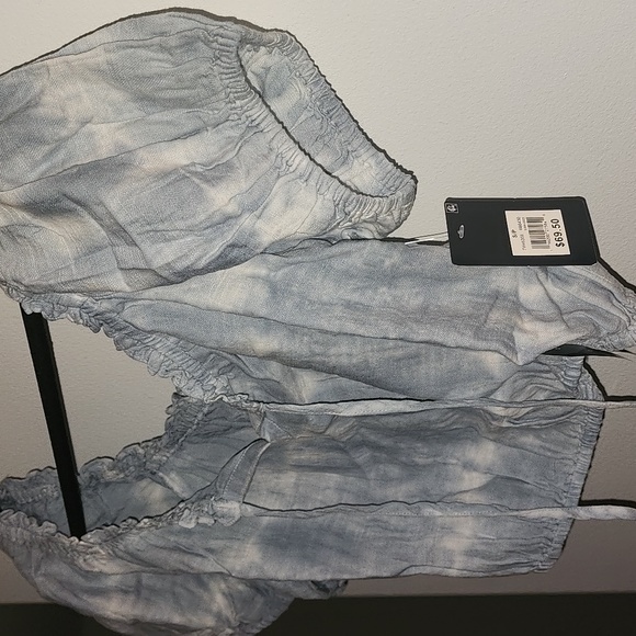 Lucky Brand Cropped Top - Blue Tie-Dye - Picture 2 of 3